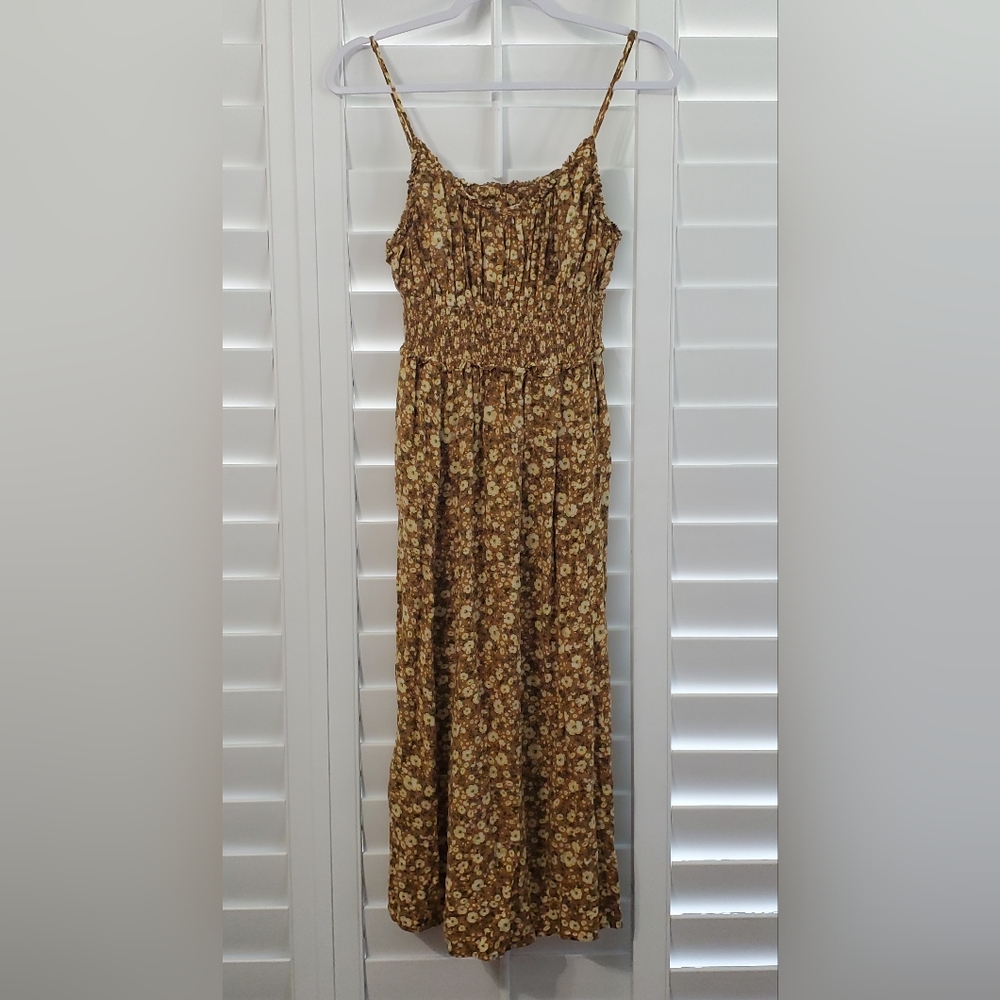 Sleeveless Fit & Flare Womens Medium Smocked Floral-Print Midi Cami Dress